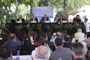 Martín Faz en mesa de trabajo del evento EmocionEs INE