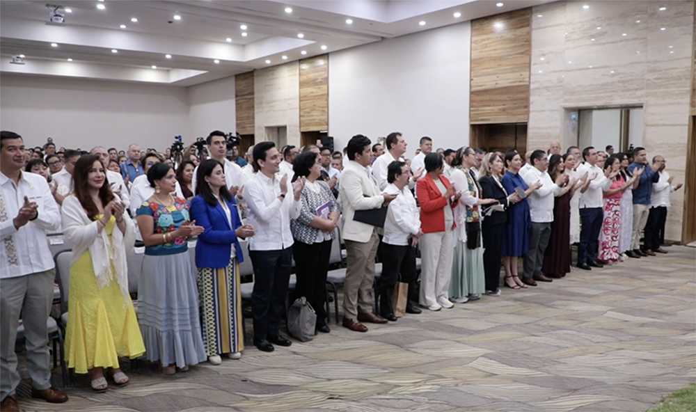 Foto grupal de participantes del Foro Elecciones Concurrentes 2027