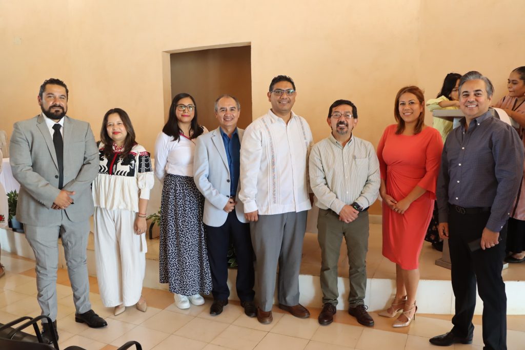 Consejero Arturo Chávez en evento en Oaxaca