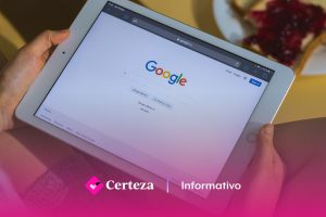 Dispositivo electrónico muestra la página principal de Google
