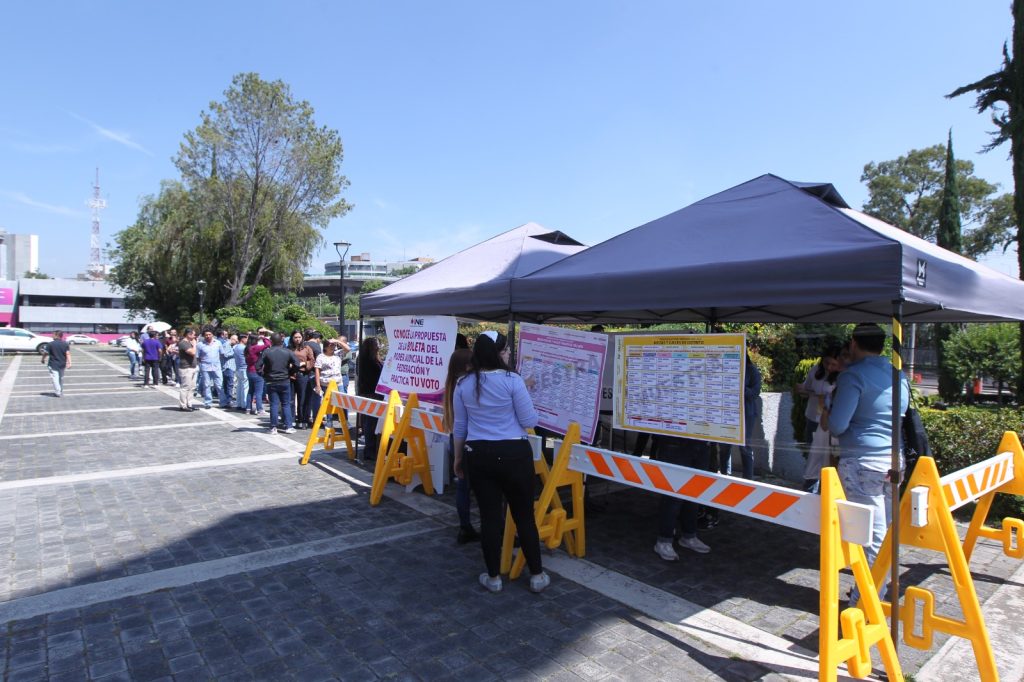 Vista de la casilla para el simulacro de votación.