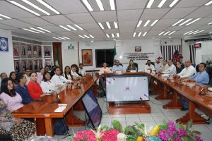Sesión de trabajo en el Instituto Electoral y de Participación Ciudadana de Tabasco