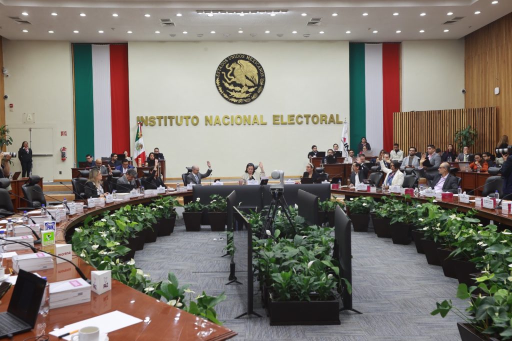 Salón de sesiones de ls oficinas generales del INE