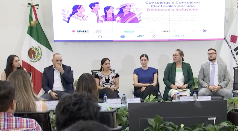 Panelistas en uno de los eventos de la Semana de Ejecución de Convenios con Asociaciones Electorales
