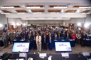 Foto grupal de la Sesión Inaugural Cumbre 2026 Elecciones en el Mundo