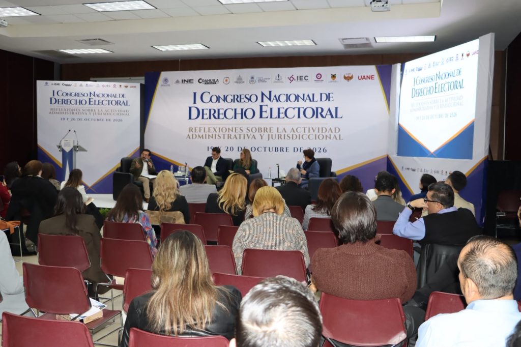 Vista del publico asistente a un evento con