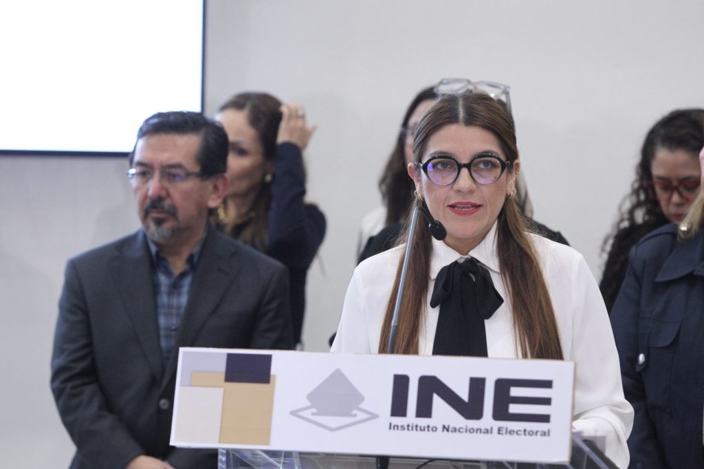 Directora Ejecutiva de Administración, Liliana Díaz de León 