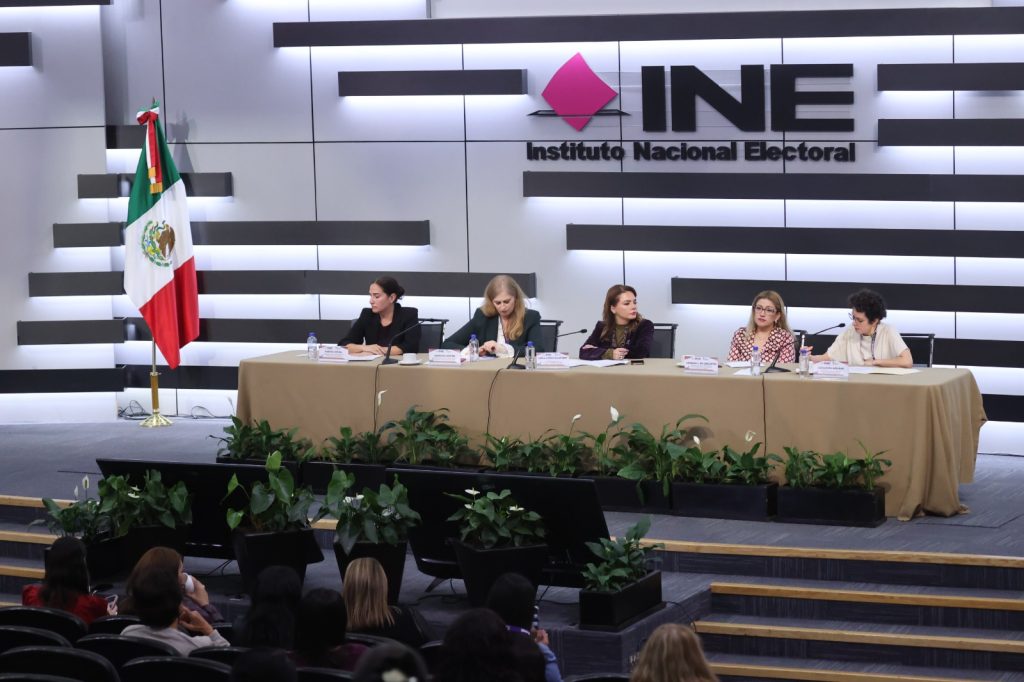 Mesa 4, Encuentro Nacional. Derechos Políticos y Electorales de Mujeres y la Democracia Paritaria
